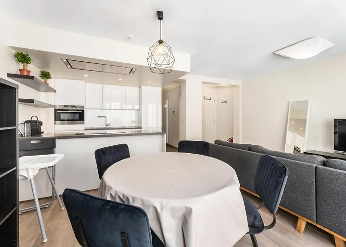 Dwarsstraat 7, Apartment